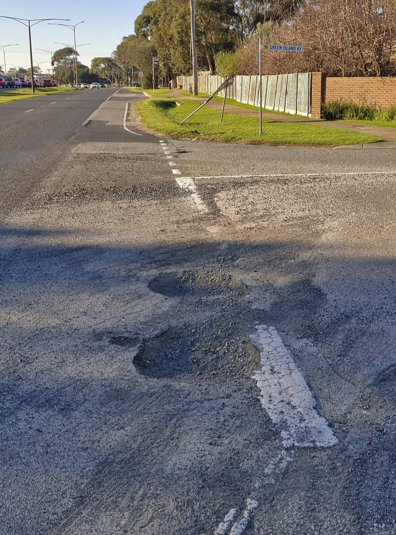 Pothole reported at Nepean Highway